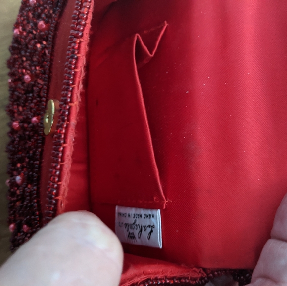 Beautiful Red Beaded Shoulder Bag - Picture 2 of 2